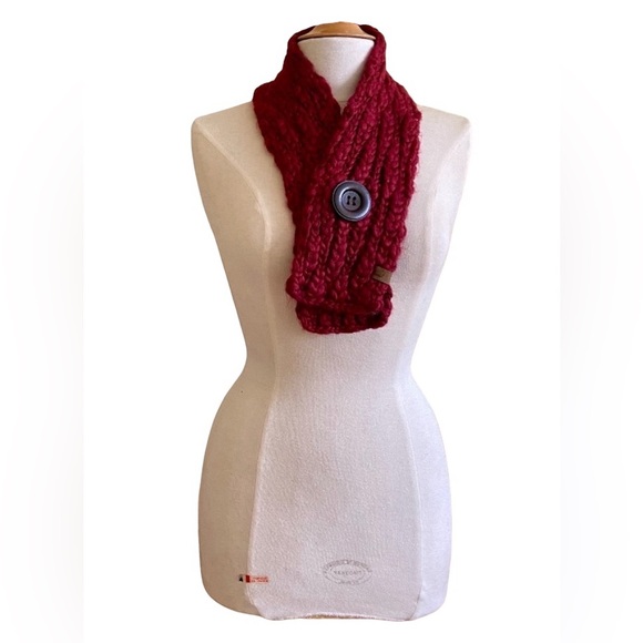 2 Fossil Cable Chunky Knit Ivy Neck Scarves NWT with Single Button -2 Neck Wraps - Picture 6 of 6